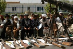 14 مقاتلا من طالبان يسلمون أسلحتهم و ينضمون إلى عملية السلام في شمال كابول