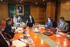 ميهوبي وعرقاب يترأسان إجتماع عمل خصص لدراسة البرنامج الاستعجالي