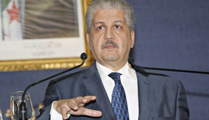 سلال يؤكد مواصلة الدولة العمل في الجانب الاجتماعي