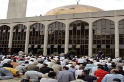 الاسلام يغزو اوربا .. والاوربيون قلقون