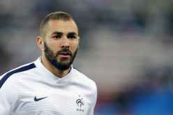 بنزيمة يتهم مدرب المنتخب الفرنسي بالرضوخ لضغط جزء من فرنسا العنصرية