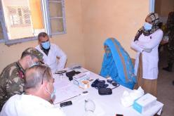 بالصور.. حملة تلقيح ضد الأنفلونزا الموسمية والكشف عن كورونا لسكان رقان بأدرار