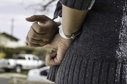 توقيف محتالة انتحلت صفة مسؤولة بوزارة الخارجية رفقة شريكها الطاكسيور بالشراقة