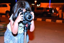 فتاة تلتقط صورا حميمية مع رجال أعمال لابتزازهم في سطيف