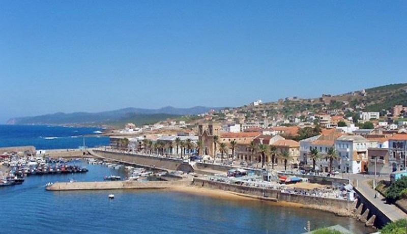 حجز ترسانة من كاميرات المراقبة و30 ألف سكين بميناء عنابة