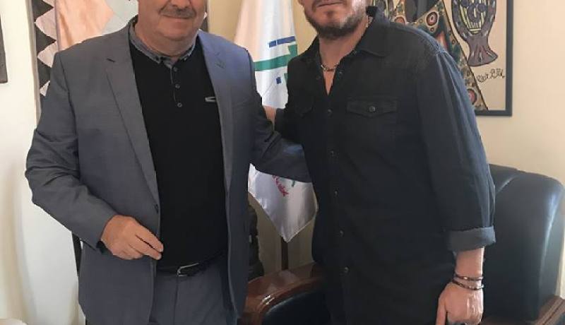 الشاب بلال يكذّب المغاربة:” اخطوني…لن أشارك في حفلاتكم”