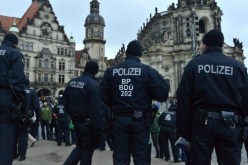 إصابة ضابط في تفجير طرد مشبوه بإيطاليا