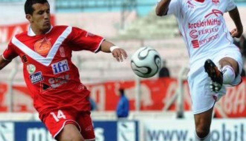 لاعبو اتحاد عنابة يفرون إلى العاصمة بعد نهاية اللقاء