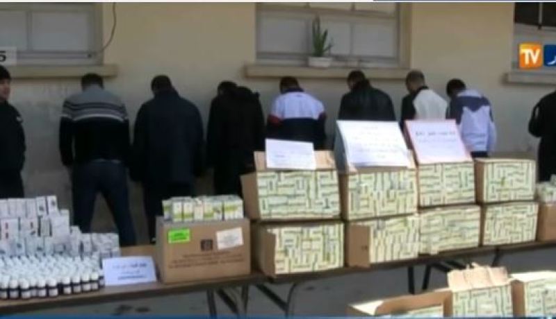 بالفيديو .. تفكيك شبكة لترويج المؤثرات العقلية وحجز 80 ألف قرص مهلوس بقسنطينة
