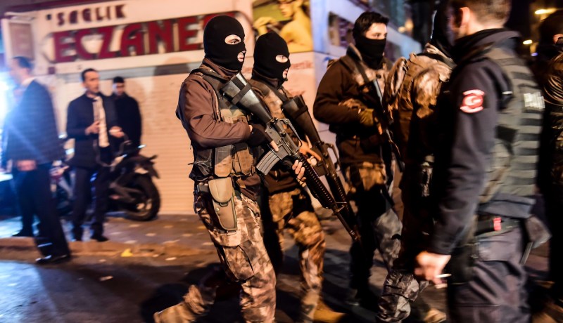 تركيا تعلن الحداد بعد مقتل 38 شخصا في تفجير اسطنبول