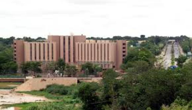 الجزائر تشارك في اجتماع البلدان التي تمد المينوسما بفرق حفظ الأمن في نيامي