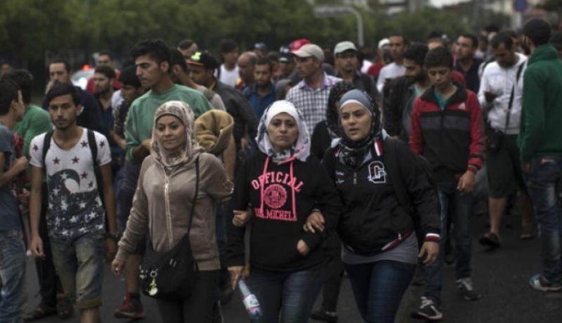 وصول الدفعة الاولى من 20 الف لاجئ سوري الى بريطانيا
