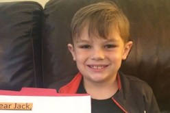 بالصور طفل أمريكي يتبرع بـ20 دولارا لبناء مسجد فكانت المفاجأة