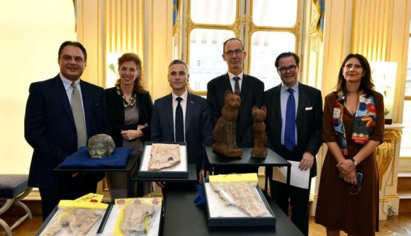 مصر تسترجع 8 قطع أثرية من فرنسا