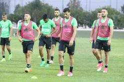 زروال يصاب وقد يضيّع مواجهتي ليبيا