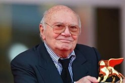 وفاة المخرج الإيطالي فرانشيسكو روسي عن سن 92 عاما