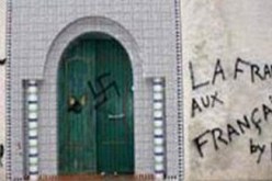 المجلس الإسلامى الفرنسي يدين عملية تدنيس ثلاثة مساجد برسوم عنصرية