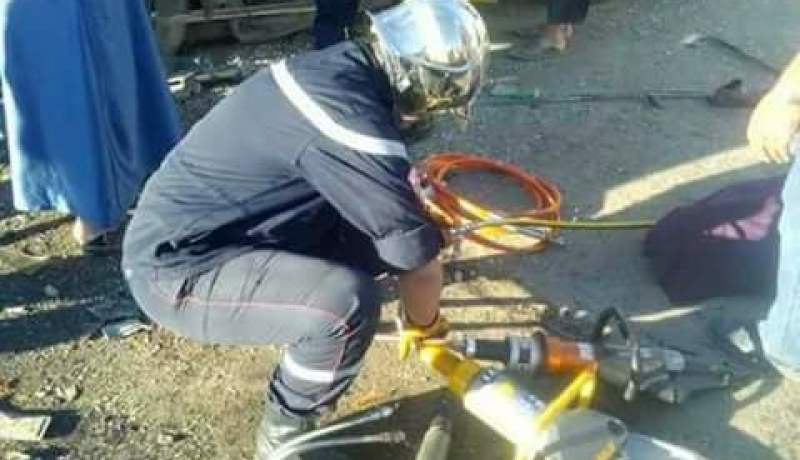 6 ضحايا إثر تصادم سيارة أجرة وشاحنة في البويرة