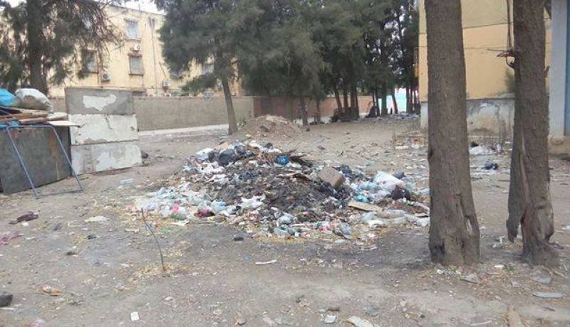 بالصور..النفايات تغرق حي سيدي معمر بعين الدفلى