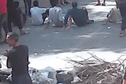 بالصور.. مقصيون من السكن الإجتماعي يغلقون الطريق بعين الدفلى