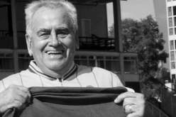 وفاة اللاعب البرازيلي جوزيه إيلي دي ميران المعروف بإسم زيتو