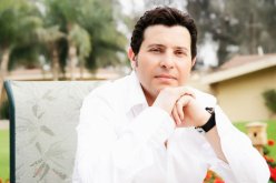 نقابة المهنيين الموسيقين ترفض استقالة هاني شاكر