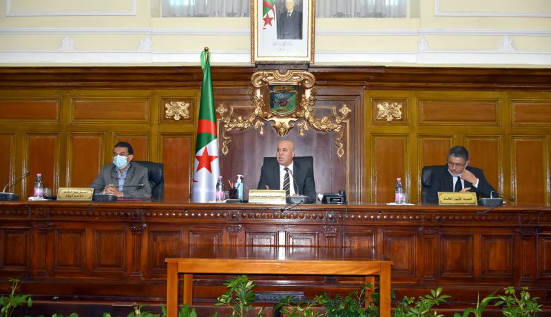 تنصيب جمال الدين حموش أمينا عاما لولاية الجزائر