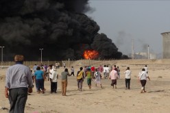 الحوثيون يقصفون ميناء الزيت بمصافي عدن جنوب اليمن
