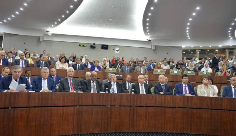 وزراء الحكومة يردون غدا على انشغالات نواب الشعب