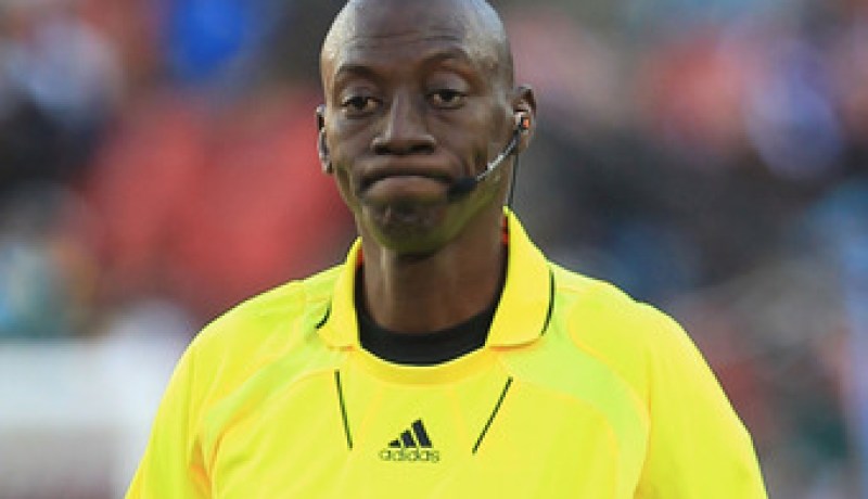 ثلاثي تحكيم مالي لإدارة المباراة في الجزائر و البوسنة