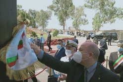 الوزير الأول يشرف على توزيع 18 ألف وحدة سكنية بالعاصمة