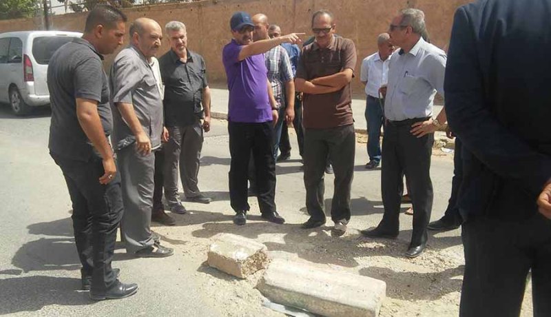 مسرحية الوالي والحفرة!