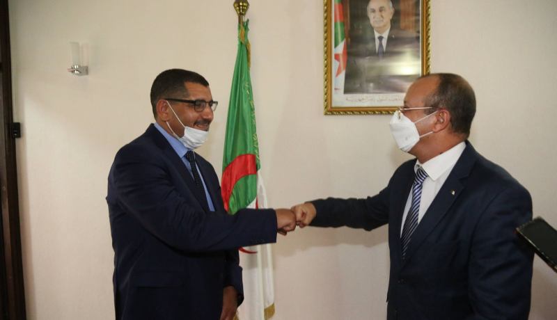 وزير النقل الجديد يتسلم مهامه