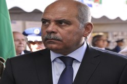 والي لا يعترف بمشكل اللغة