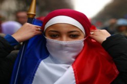 4000 ‬جزائري‮ ‬طلبوا الجنسية الفرنسية في‮ 2011