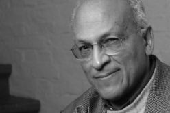 وفاة الروائي المصري جمال الغيطاني عن عمر ناهز 70 سنة