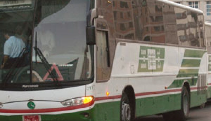 العراق يمنع عشرات الحافلات التركية من التوجه نحو السعودية