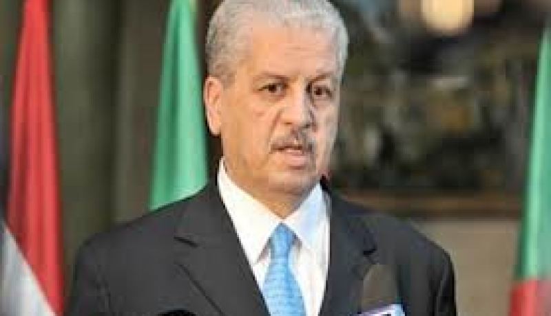 الوزير الأول يستقبل كاتب الدولة الأمريكي للطاقة ارنست مونيز