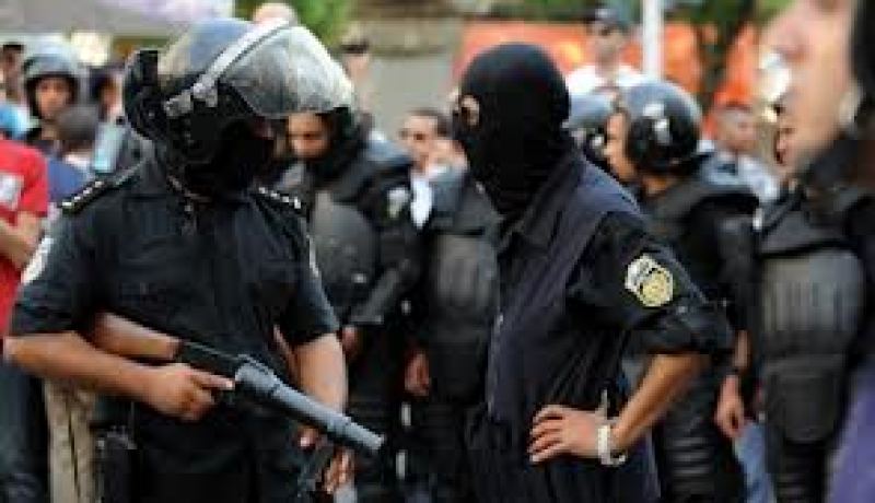 تونس: مقتل ستة أشخاص في مداهمة قوات الأمن بيتا يتحصن فيه “إرهابيون”