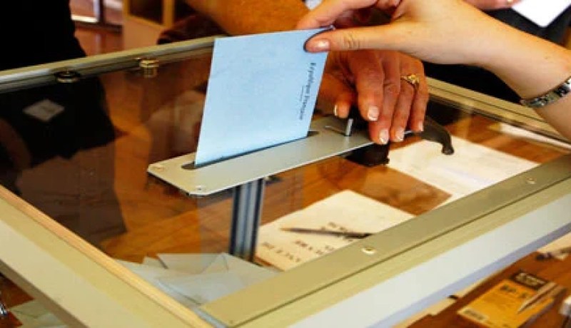 قنصل الجزائر بتونس يعلن عن استكمال التحضيرات الخاصة بتنظيم الرئاسيات بتونس