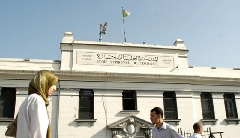 وزير العلوم و الجامعات البريطاني في زيارة رسمية إلى الجزائر مطلع 2014