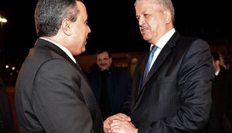 سلال و نظيره التونسي يعربان عن تطلع الجزائر و تونس إلى التأسيس لمرحلة جديدة من العمل المشترك