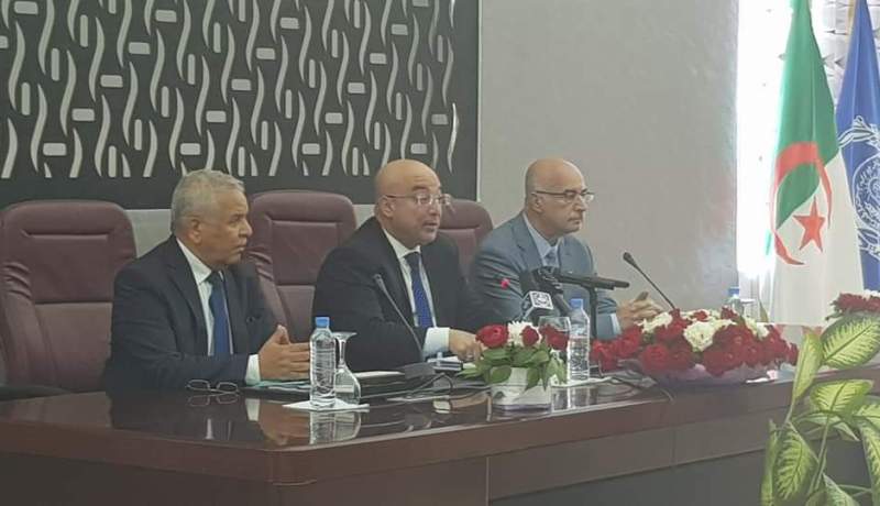 تسليم المهام بين بوهدبة وأونيسي بوزارة الداخلية