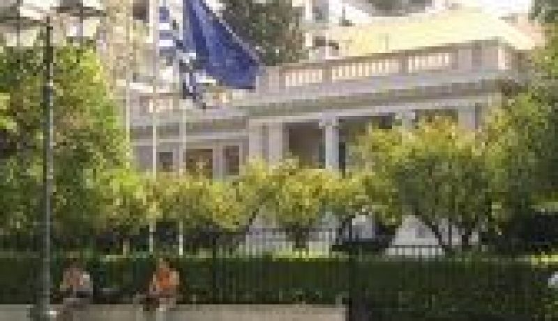 وزير المالية الألماني يستبعد تقديم تنازلات جديدة إلى اليونان
