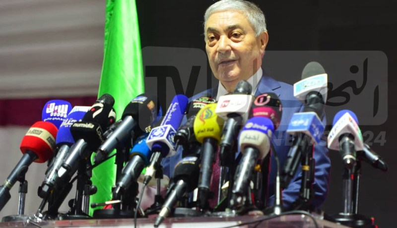 من بينهم وزير سابق.. أحزاب وشخصيات سياسية تدعم علي بن فليس