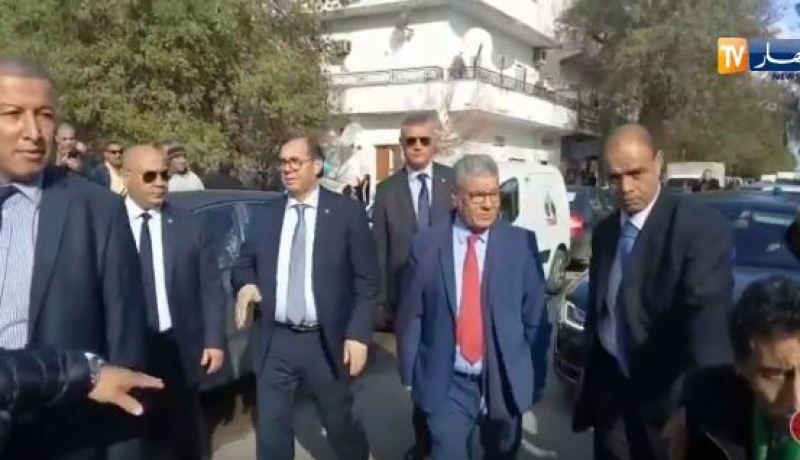 بالفيديو.. لحظة وصول سعيداني لعنابة