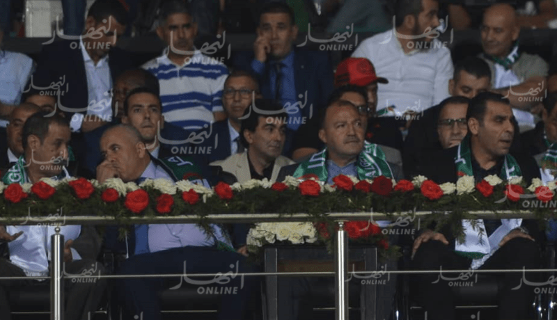 بالصور.. “حطاب” حاضر في تشاكر لمتابعة “الخضر”