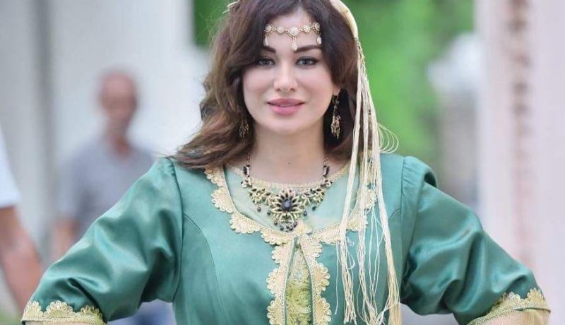 ريم غزالي من مستشفى باريس: “راني نستنى في النهار اللي ندخل فيه لدزاير”