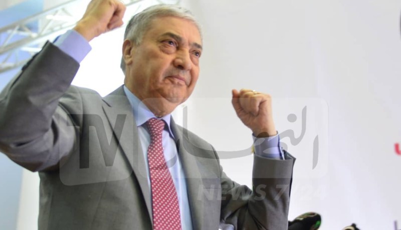 هذه وعود بن فليس لمتقاعدي الجيش.. الحرس البلدي.. المعلمين وذوي الاحتياجات الخاصة