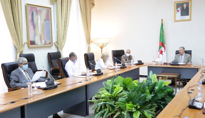 مكتب مجلس الأمة يثمن تحديد الفاتح من نوفمبر موعداً للاستفتاء على الدستور